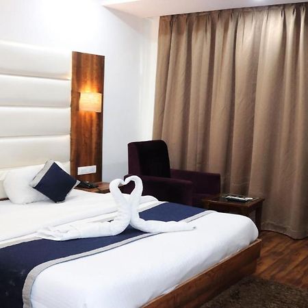 Ak Continental - Mcleodganj Hotell Dharamshala Eksteriør bilde