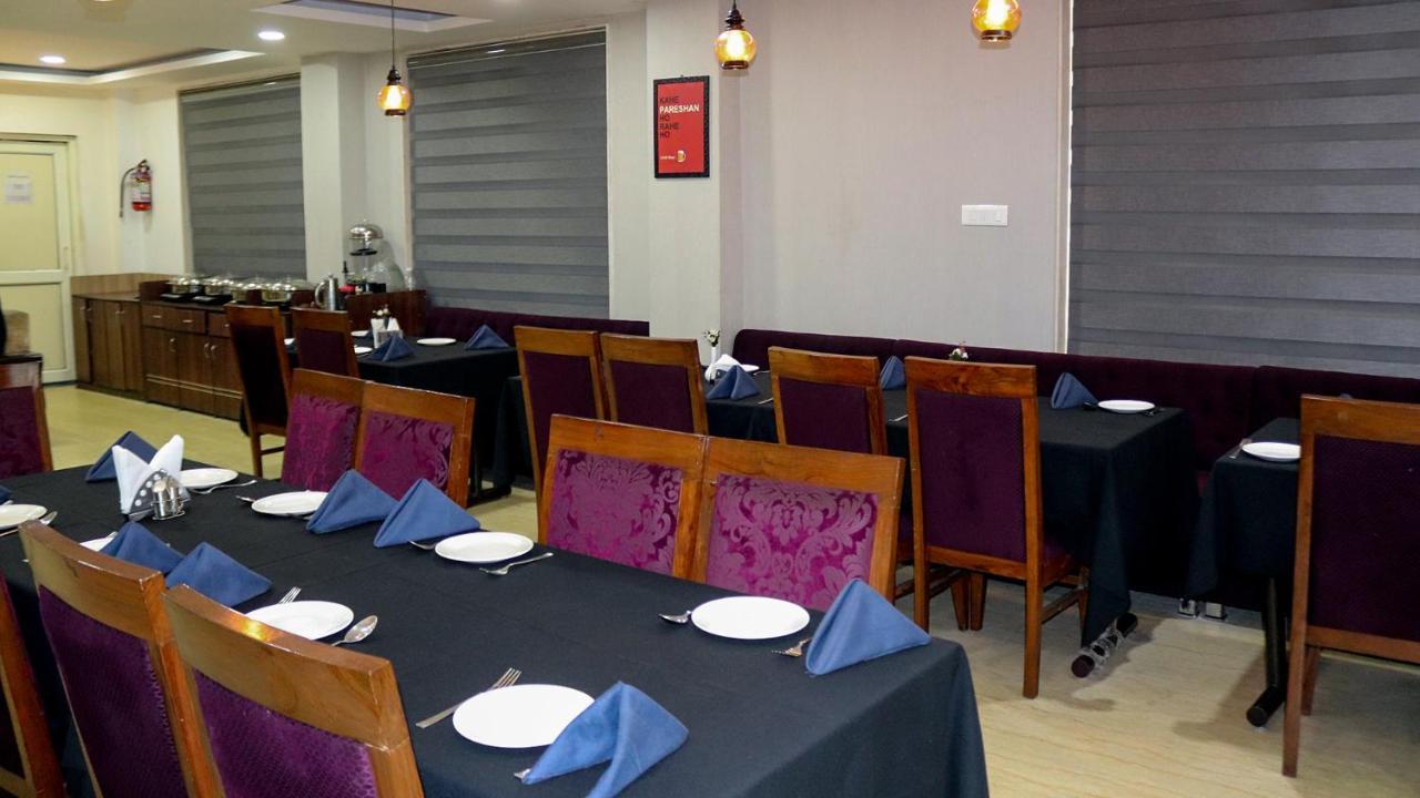 Ak Continental - Mcleodganj Hotell Dharamshala Eksteriør bilde
