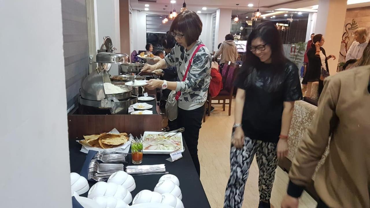 Ak Continental - Mcleodganj Hotell Dharamshala Eksteriør bilde