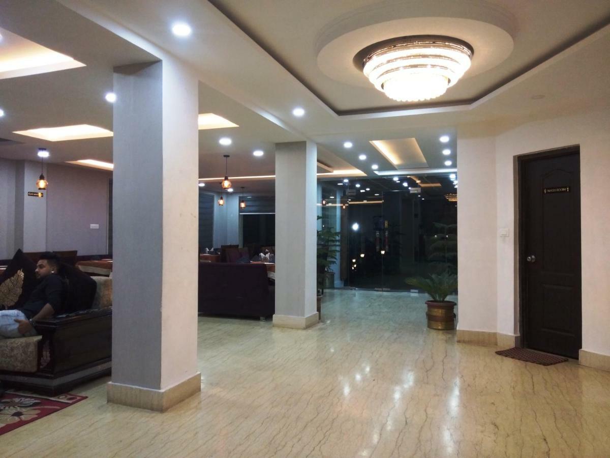 Ak Continental - Mcleodganj Hotell Dharamshala Eksteriør bilde