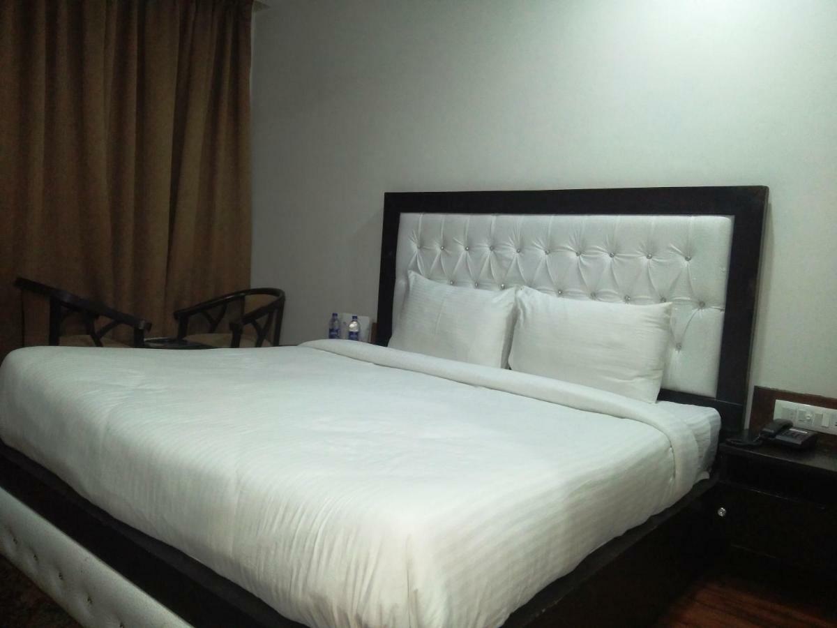 Ak Continental - Mcleodganj Hotell Dharamshala Eksteriør bilde