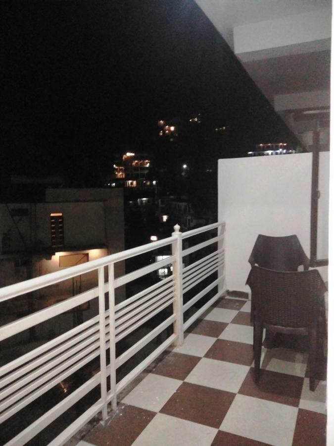 Ak Continental - Mcleodganj Hotell Dharamshala Eksteriør bilde
